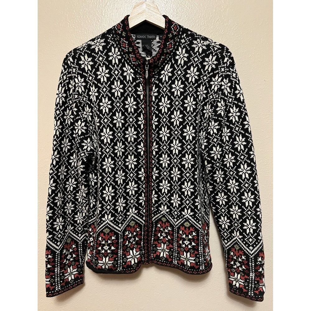 Nomadic Traders Fair Isle Snowflake Berry Holiday Zip Cardigan Black White Red M